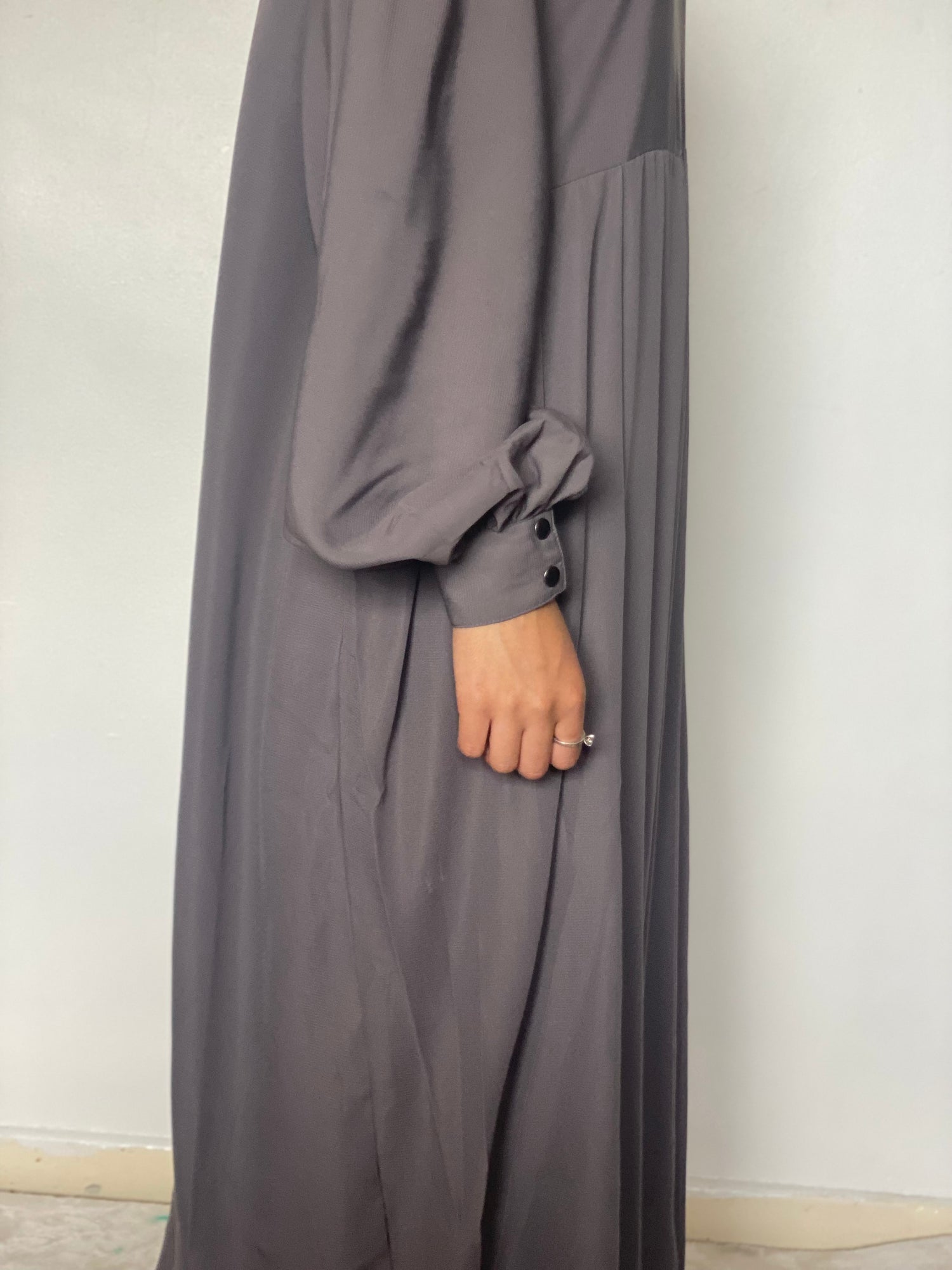 Puff Maha Abaya onherdeen clothing