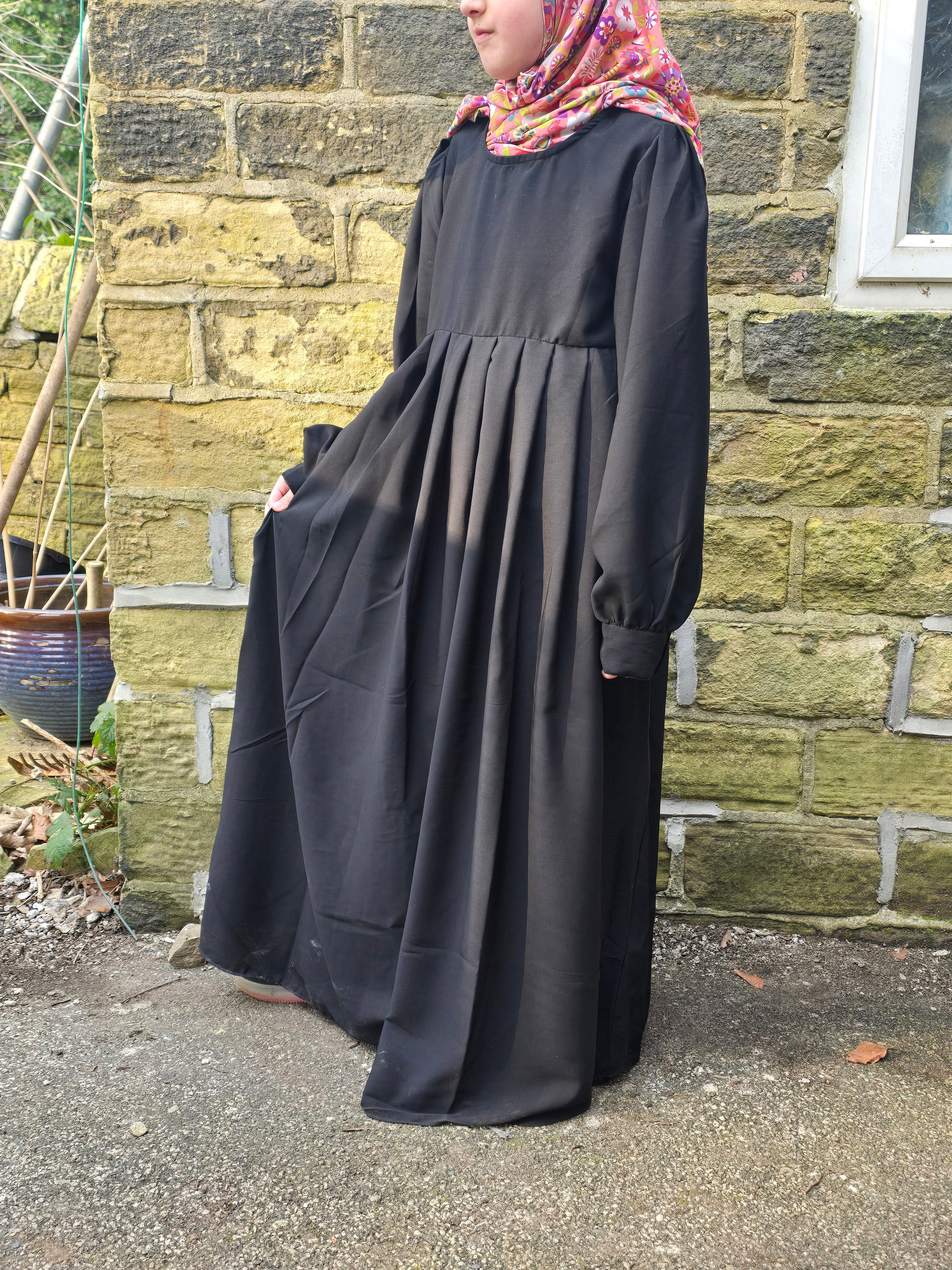 Girls in black casual abaya from onherdeen clothing