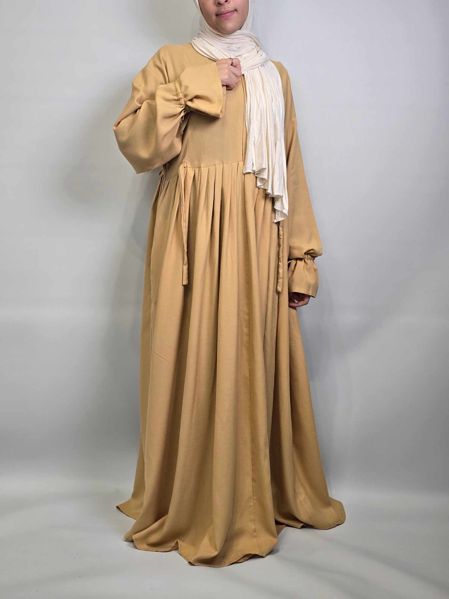 Modest nursing cotton abaya UK with pockets for modest mums