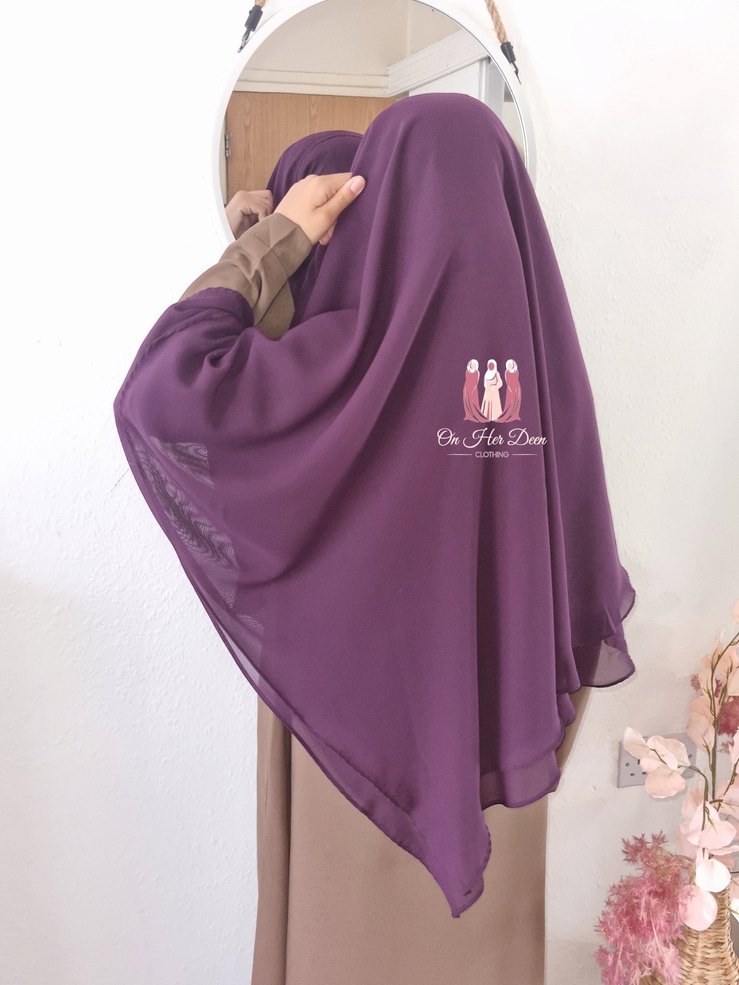 Girl in a 2 Layered Khimar hijab