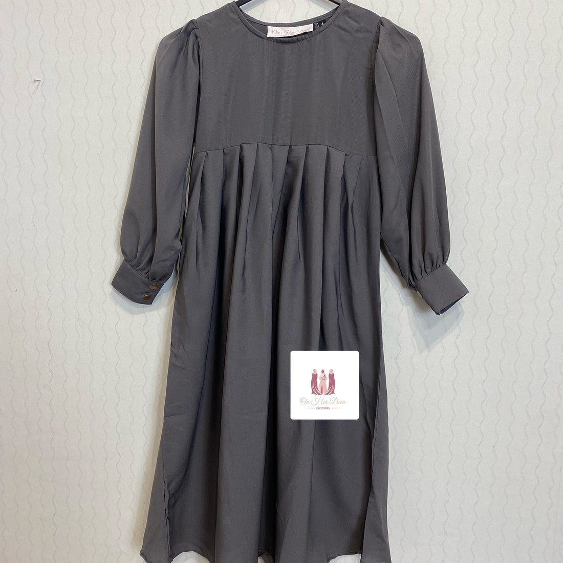 Toddlers grey Russian puff sleeve abaya 