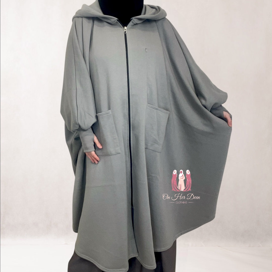 Firida poncho fleece grey- OnHerDeen clothing 