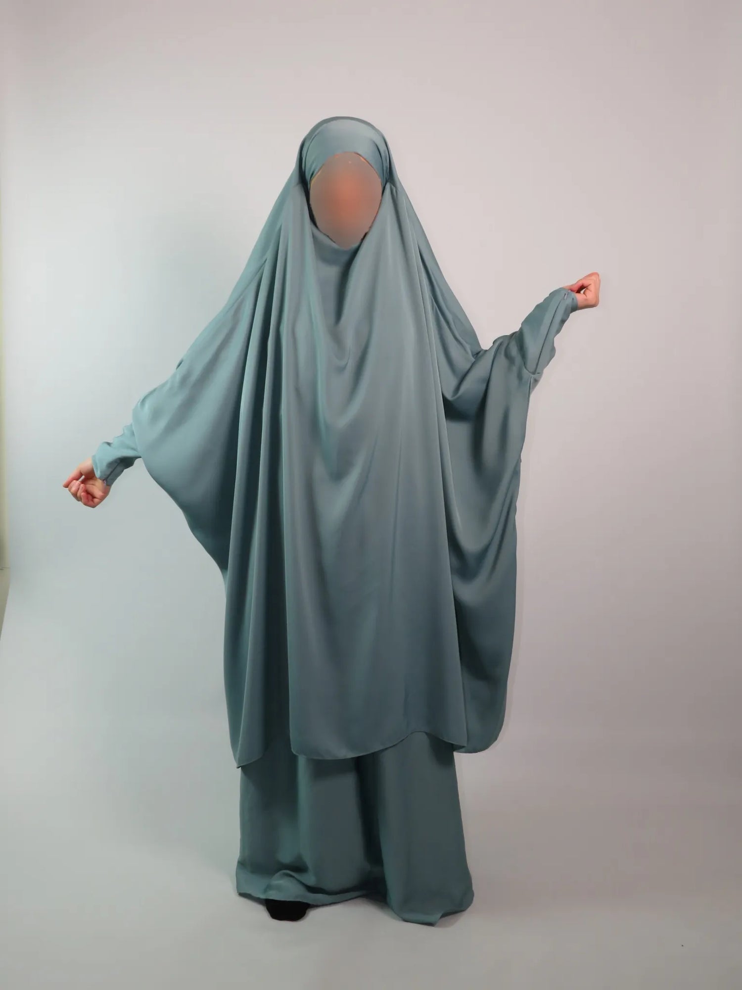 Women in 2 piece Jilbab nida cargo pockets 