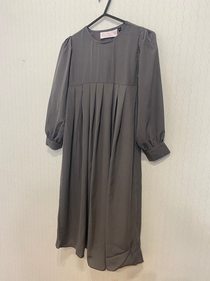 Grey Russian puffy cuffed sleeve abaya for girls -OnHerDeen Clothing 