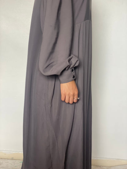 Puff Maha Abaya onherdeen clothing 