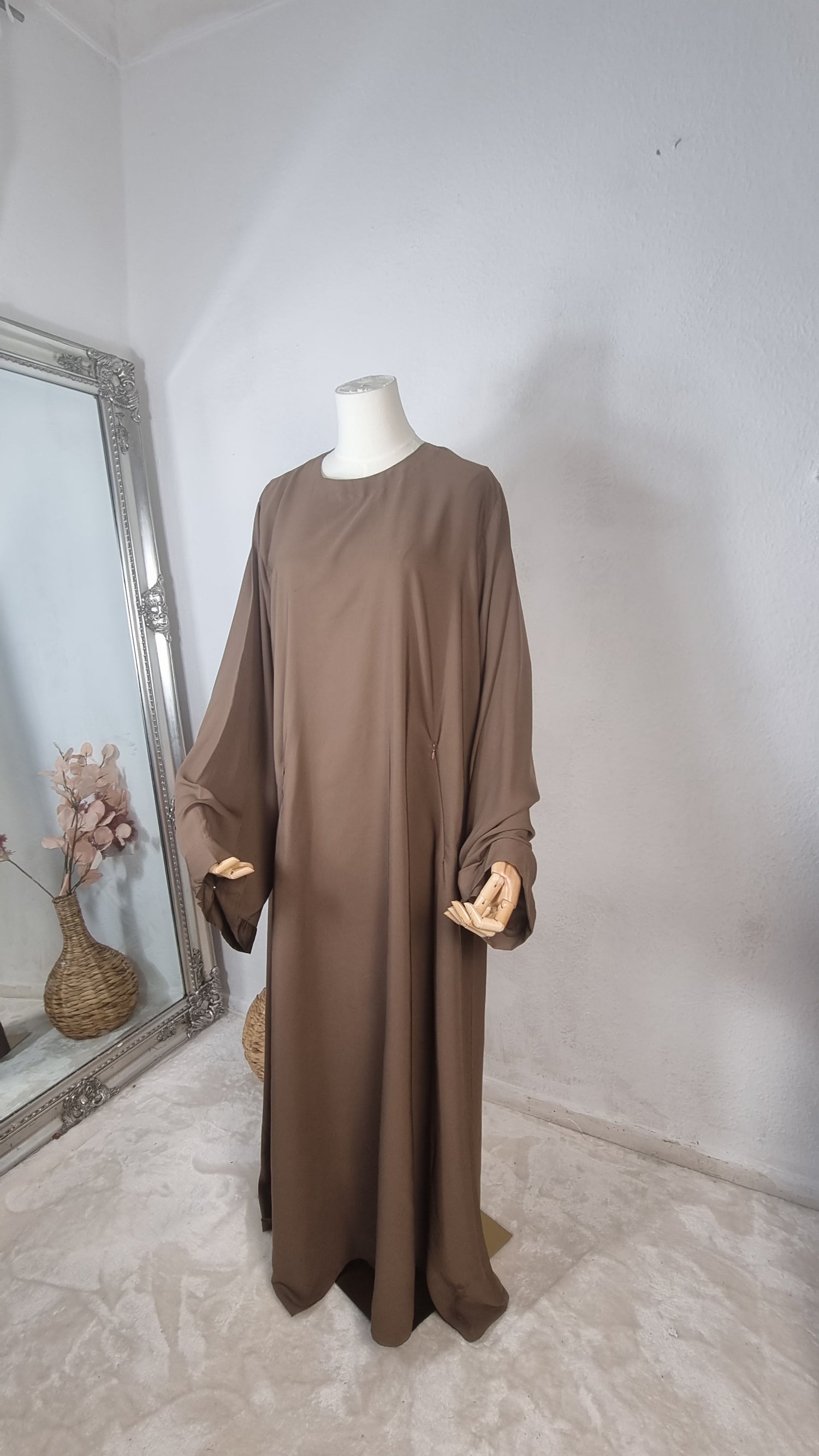 Wide sleeve abaya - OnHerDeen 