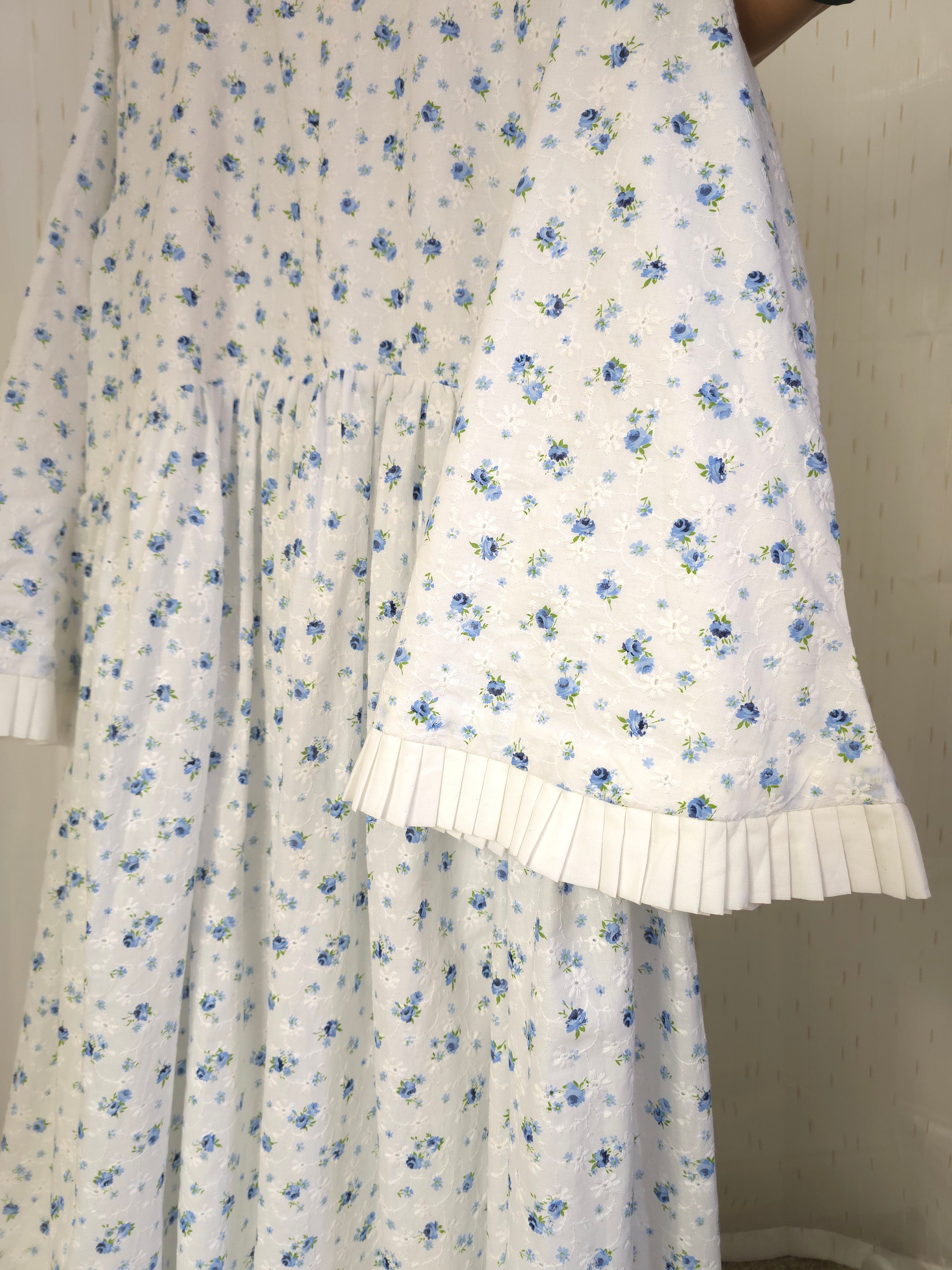 Wide Sleeve Abaya 100% Eyelet Cotton Sustainable Modest Fashion 